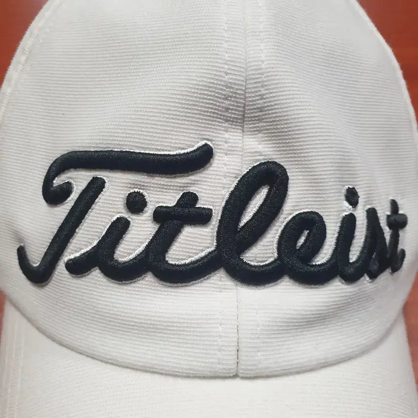 [BUNJANG] Titleist Golf Cap White / 타이틀리스트 골프 모자 화이트