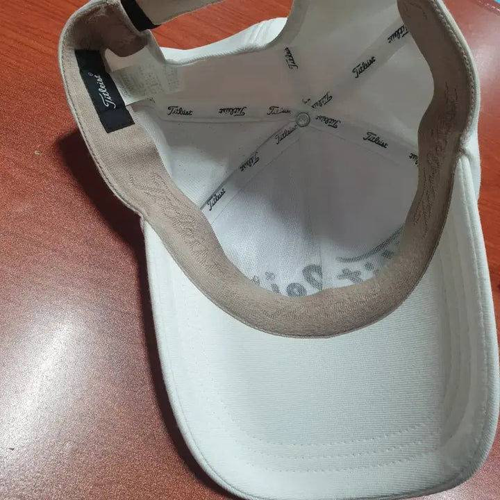 [BUNJANG] Titleist Golf Cap White / 타이틀리스트 골프 모자 화이트