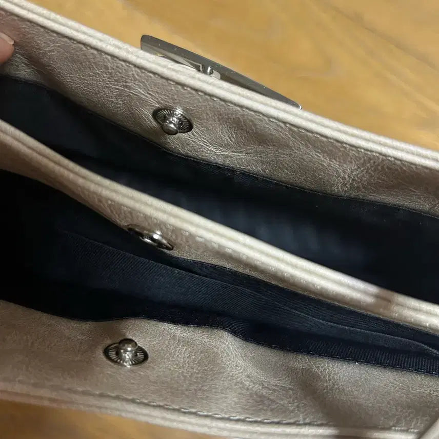 [BUNJANG] Untidy Bag / 언타이디 가방 팝니다