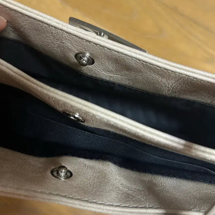 [BUNJANG] Untidy Bag / 언타이디 가방 팝니다