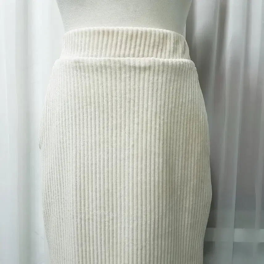 [SOLD OUT] 빈티지 밴딩 페미닌 H라인 트임 골지 니트 롱 스커트 여M C1168