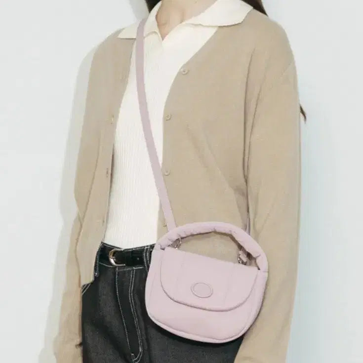 [BUNJANG] Mongmongde Padded Mini Cross Bag / 몽드몽드 패딩 미니 크로스백 팝니다 :)