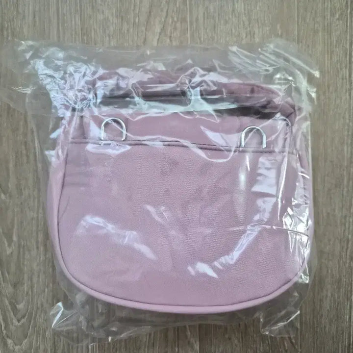 [BUNJANG] Mongmongde Padded Mini Cross Bag / 몽드몽드 패딩 미니 크로스백 팝니다 :)