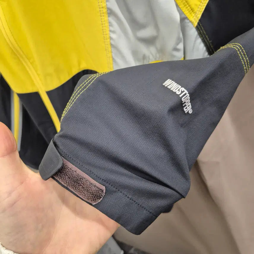 [BUNJANG] The North Face Summit Series Windbreaker Jacket / 노스페이스 서밋시리즈 바람막이 자켓 105