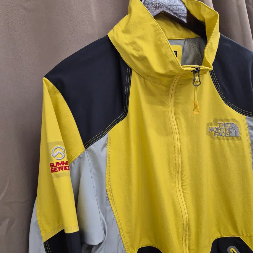 [BUNJANG] The North Face Summit Series Windbreaker Jacket / 노스페이스 서밋시리즈 바람막이 자켓 105