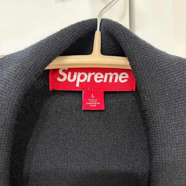 [BUNJANG] Supreme Stripe Knit Cardigan Black L / 슈프림 스트라이프 니트 가디건 블랙 L