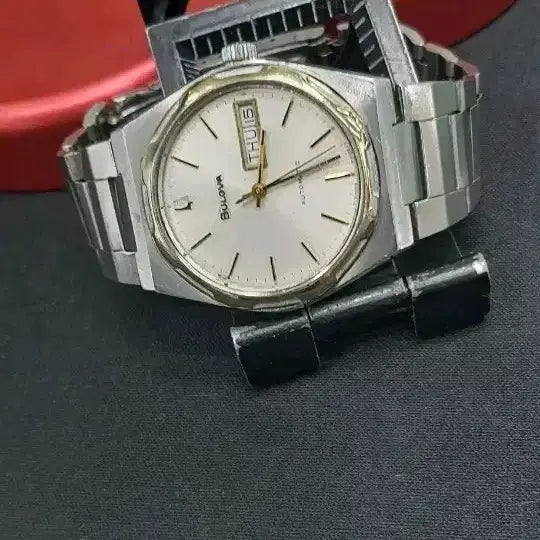 [BUNJANG] Bulova Automatic Octagonal Bezel Watch / 부로바 특이베젤 자동 뻐뻐시타입 (젠타케이스)