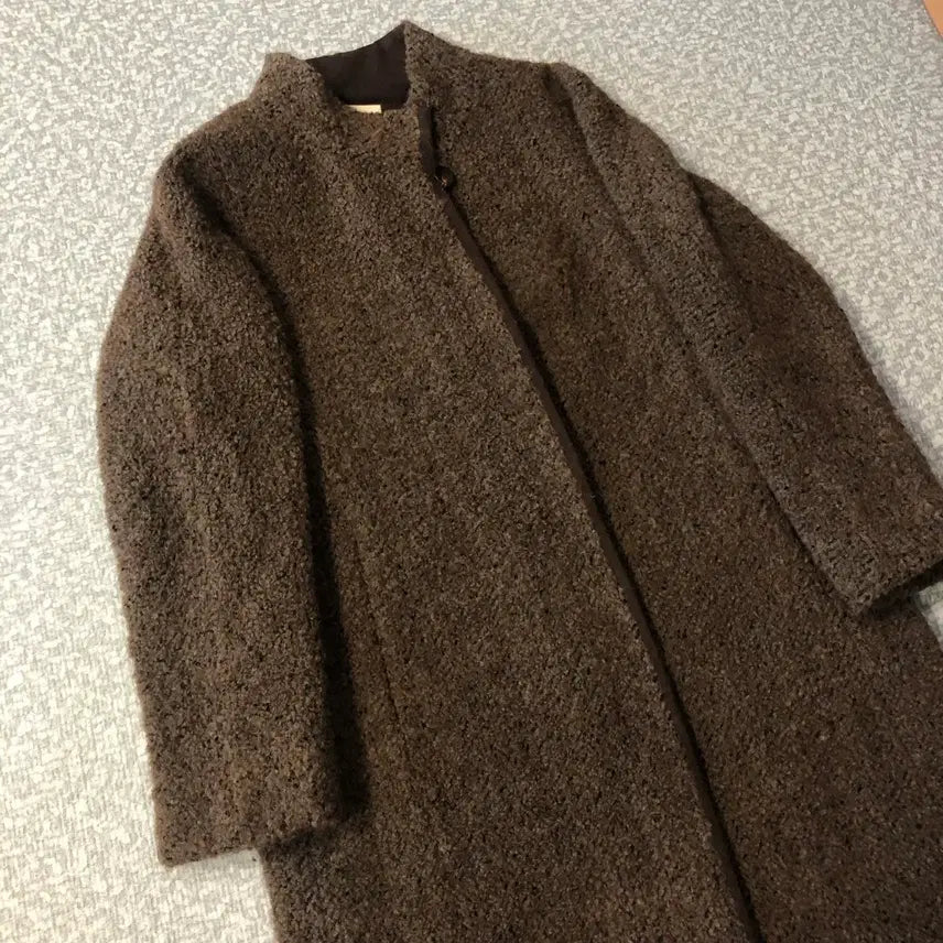 [BUNJANG] ISAE Alpaca Boucle Teddy Coat - Brown / 이새 ISAE 알파카 부클 초코맛 테디 코트 브라운 겨울 자연주의 쿠앤크