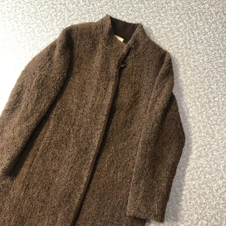 [BUNJANG] ISAE Alpaca Boucle Teddy Coat - Brown / 이새 ISAE 알파카 부클 초코맛 테디 코트 브라운 겨울 자연주의 쿠앤크