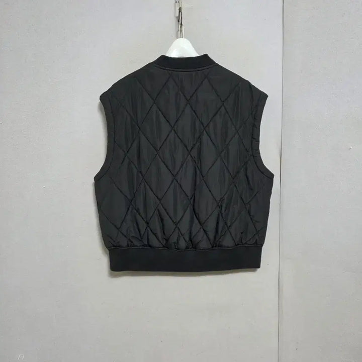[BUNJANG] Karl Lagerfeld Quilted Padded Vest Jacket (Size 66) / 칼라거펠트 누빔패딩 조끼 점퍼 66  n1559
