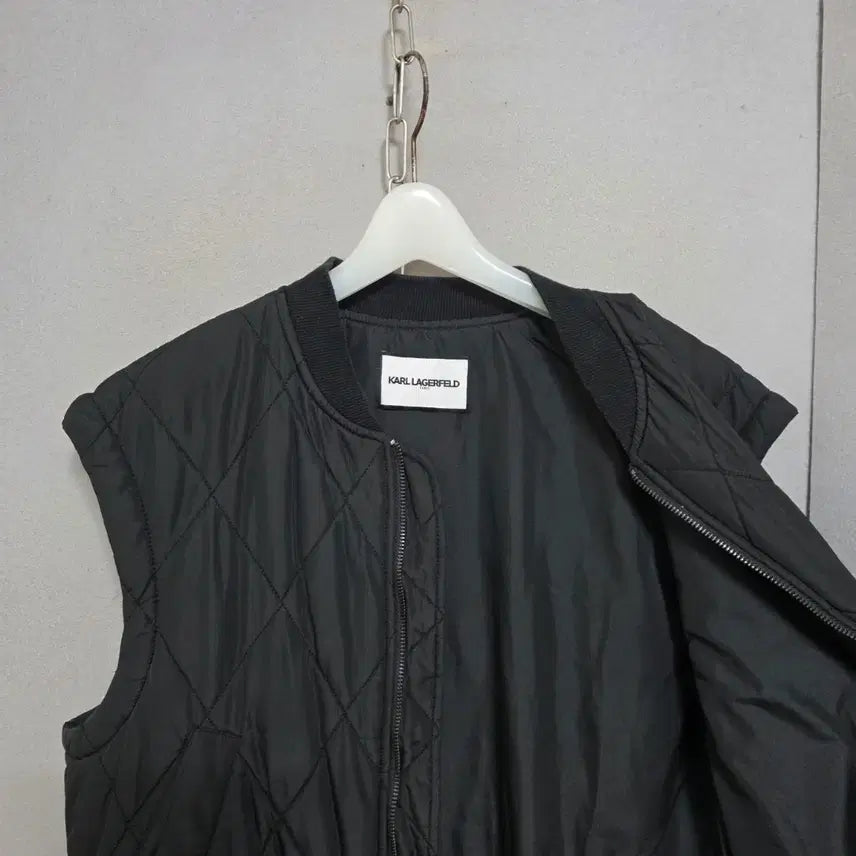 [BUNJANG] Karl Lagerfeld Quilted Padded Vest Jacket (Size 66) / 칼라거펠트 누빔패딩 조끼 점퍼 66  n1559