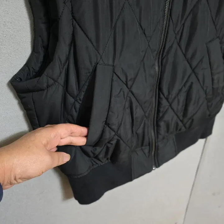 [BUNJANG] Karl Lagerfeld Quilted Padded Vest Jacket (Size 66) / 칼라거펠트 누빔패딩 조끼 점퍼 66  n1559