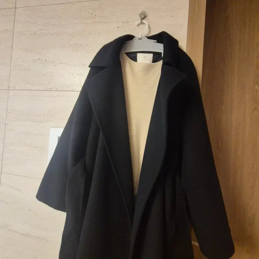 [BUNJANG] Handmade 100% Wool Black Belted Long Coat / 핸드메이드 울100  블랙 벨티드 롱 코트입니다