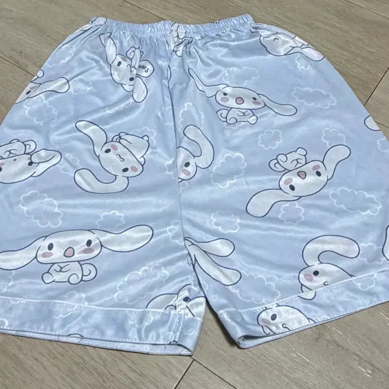 [BUNJANG] Cinnamon Roll Sky Blue Short Sleeve Pajamas / 시나몬롤 반팔 잠옷