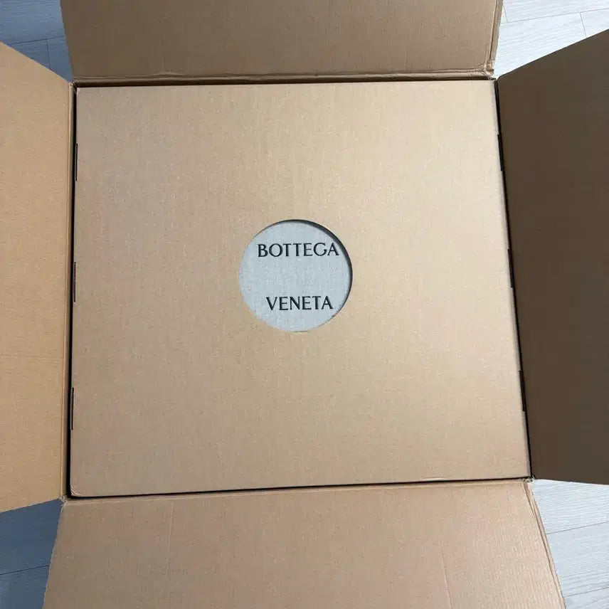 [BUNJANG] Bottega Veneta Andiamo Large Pondante Bag / [F] 보테가베네타 안디아모 라지 폰단테 새상품