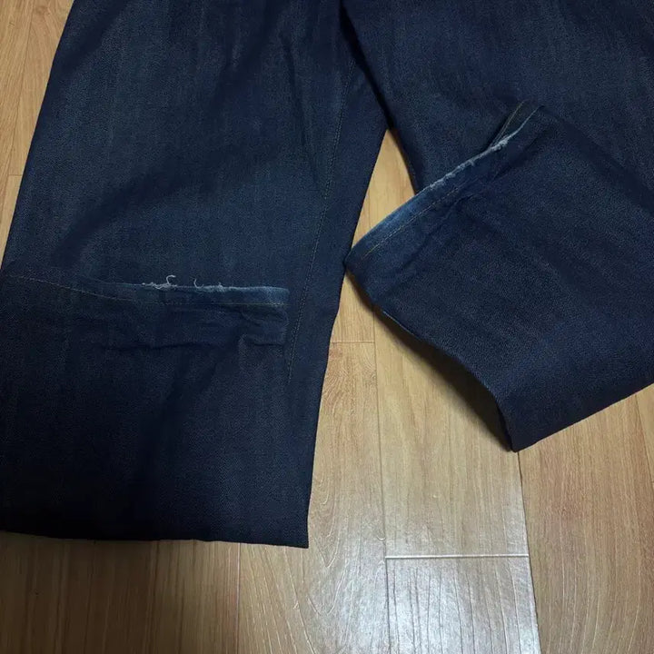 [BUNJANG] Beslow Two Tuck Wide Denim Indigo 30 / 비슬로우 투턱 와이드 팬츠 인디고 30