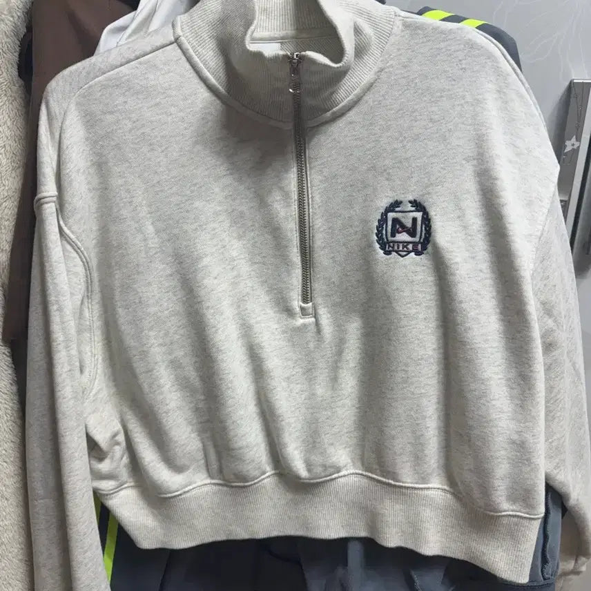 [BUNJANG] Nike Crop Zip-Up / 나이키 크롭 집업