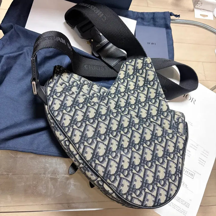 [BUNJANG] Dior Oblique Saddle Bag (Full Package) / 상태A {인보이스 포함 풀구성}디올 오블리크 새들백