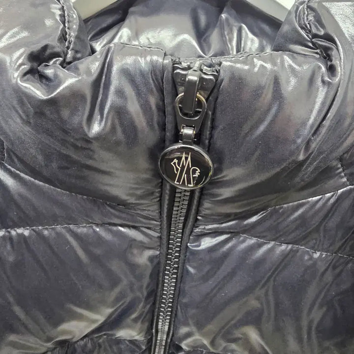 [BUNJANG] Moncler Salux Padded Jacket / [사이즈6 실착용3회] 몽클레어 살룩스 패딩 택 포함