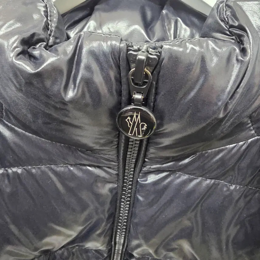 [BUNJANG] Moncler Salux Padded Jacket / [사이즈6 실착용3회] 몽클레어 살룩스 패딩 택 포함
