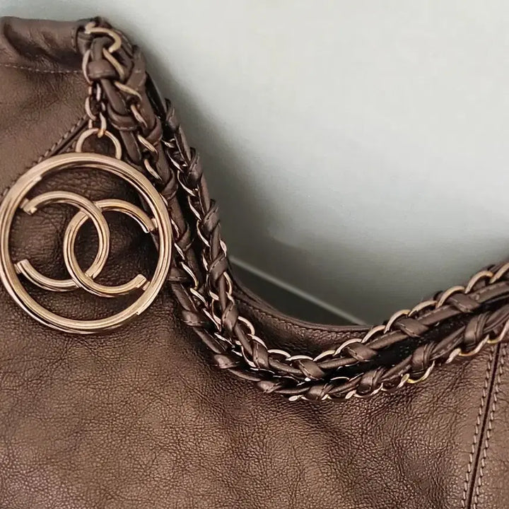 [BUNJANG] Chanel Gold Brown Shoulder Bag / 정품 샤넬 골드브라운매달 숄더백