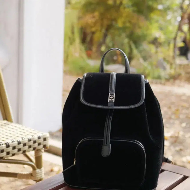 [BUNJANG] Polnya Classic Logo Velvet Backpack / 선물가능:) 30만원정가 폴뉴아 클래식로고 블랙백팩 -벨벳