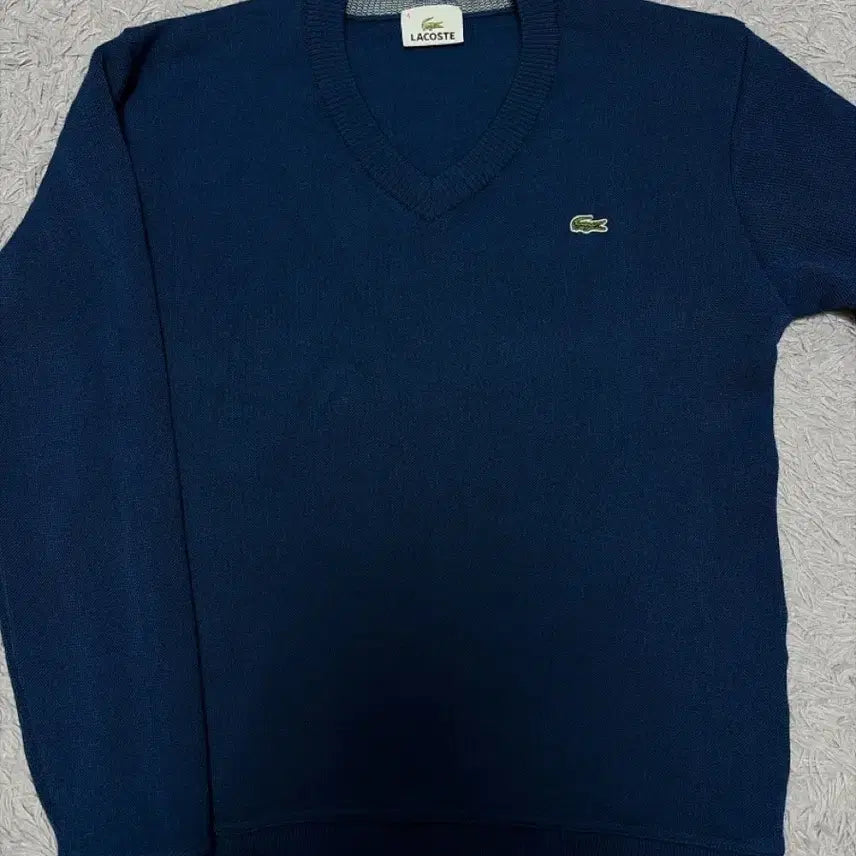 [BUNJANG] Lacoste V-Neck Wool Knit Sweater / 라코스테 V넥 울니트 95
