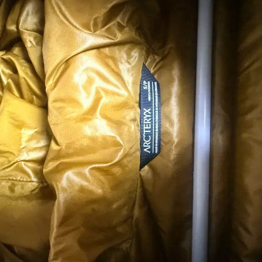 [BUNJANG] Arc'teryx Thorium Hoody 24k (Size S) / 아크테릭스 토륨후디 24k s사이즈