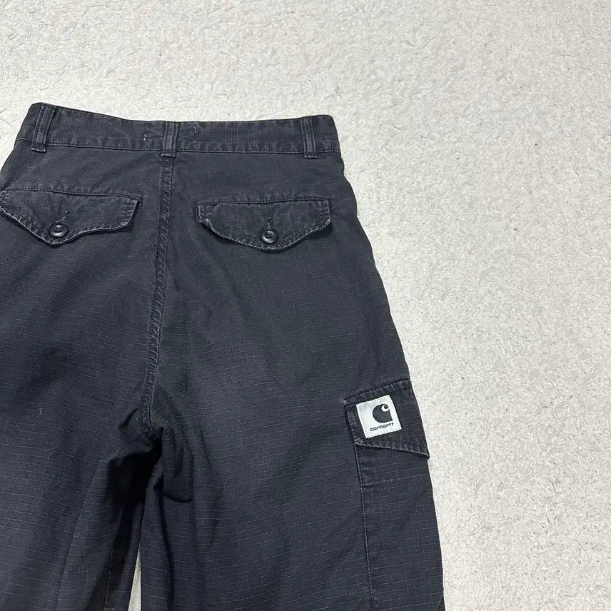 [BUNJANG] Carhartt Black Cargo Pants (Women's, 25 inch) / 칼하트 블랙 카고 바지 여성 25인치