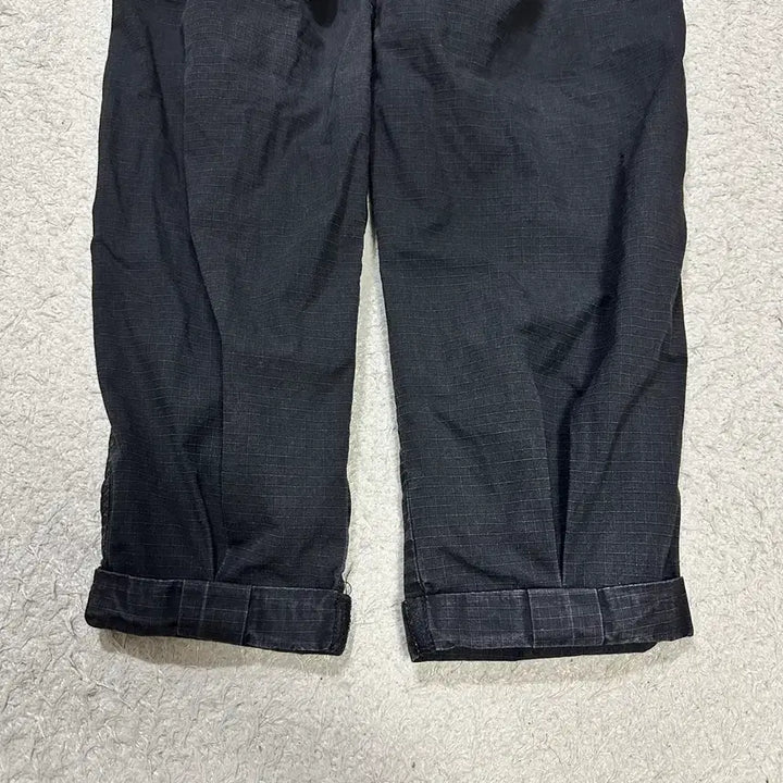 [BUNJANG] Carhartt Black Cargo Pants (Women's, 25 inch) / 칼하트 블랙 카고 바지 여성 25인치