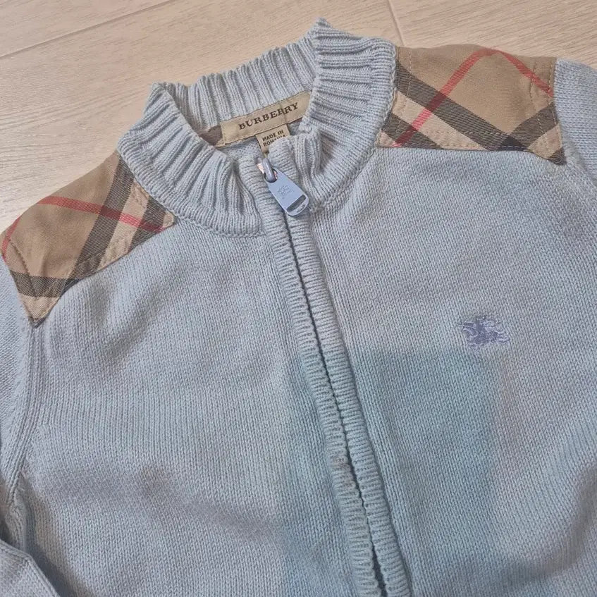 [SOLD OUT] 버버리 블루종 니트 가디건 체크포인트