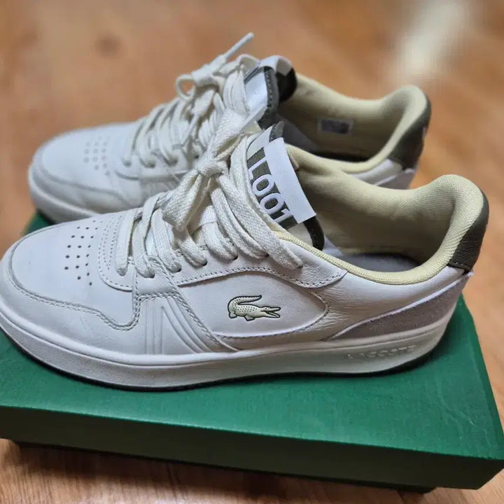 [BUNJANG] LOONEY1 White Sneakers / 라코스테LOONEY1 화이트 스니커즈 운동화