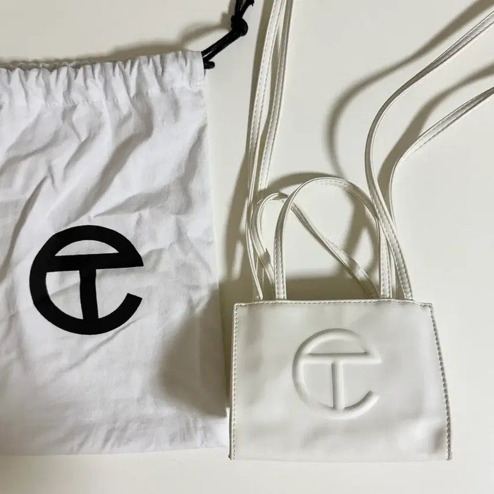 [BUNJANG] Telfar Small Bag White Crossbody / 텔파 스몰 가방 (화이트) 크로스백