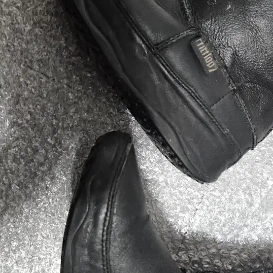 [BUNJANG] Fitflop Leather Fur Boots / 핏플랍 가죽 퍼 부츠 225 230
