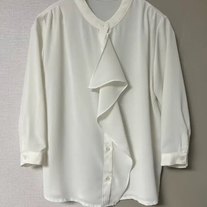 [BUNJANG] White Frill Tie Blouse / 새상품 화이트 프릴 타이 블라우스