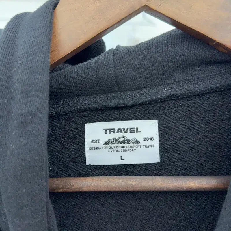 [BUNJANG] Combination Kitsch Unique Hoodie (L) / 트래블 워크샵 유니폼 콤비네이션 키치 유니크 후드티 L C08379