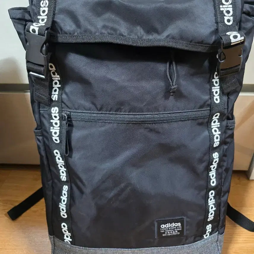 [BUNJANG] Adidas Casual Backpack / 아디다스 캐쥬얼 백팩