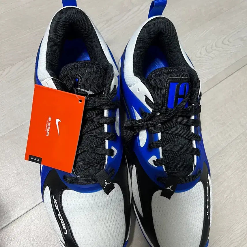 [BUNJANG] Jordan Heir Sneakers (Size 260/265/270) / (정품 나코탭 새제품) 조던 Heir (사이즈 260)