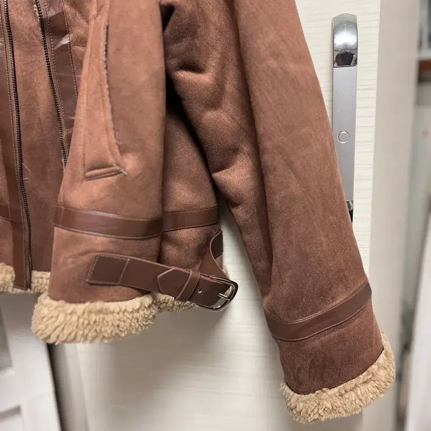 [BUNJANG] Oversized Faux Shearling Jacket / 빅사이즈 무스탕 자켓