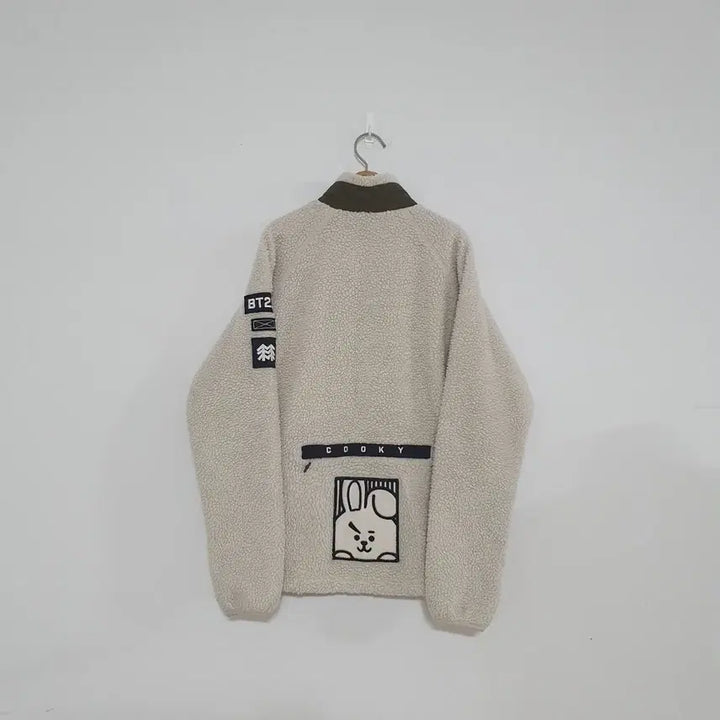 [BUNJANG] BT21 COOKY Fleece Zip-Up Jacket / No.26020304 BT21 COOKY 코오롱 쿠키 뽀글이 플리스 후리