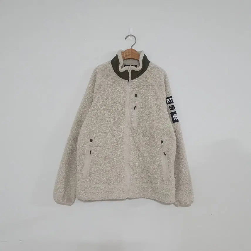 [BUNJANG] BT21 COOKY Fleece Zip-Up Jacket / No.26020304 BT21 COOKY 코오롱 쿠키 뽀글이 플리스 후리