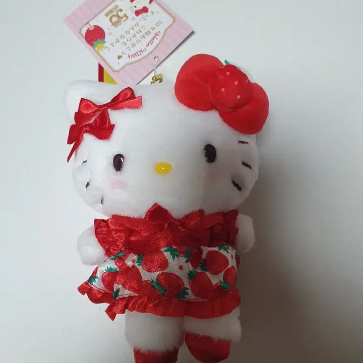 [BUNJANG] Ichigo Shinbun 50th Anniversary Hello Kitty Mascot Set / 이치고신문 50주년 키티 누이 마스코트 세트