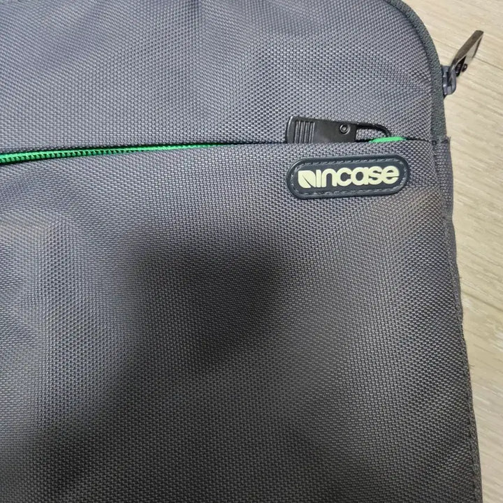 [SOLD OUT] 인케이스 크로스백 그레이