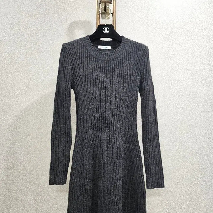 [BUNJANG] Lacoste Charcoal Ribbed Knit Dress / 라코스테