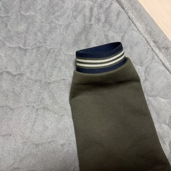 [BUNJANG] Moncler Hooded Padded Vest / 몽클레어 후드 패딩 조끼