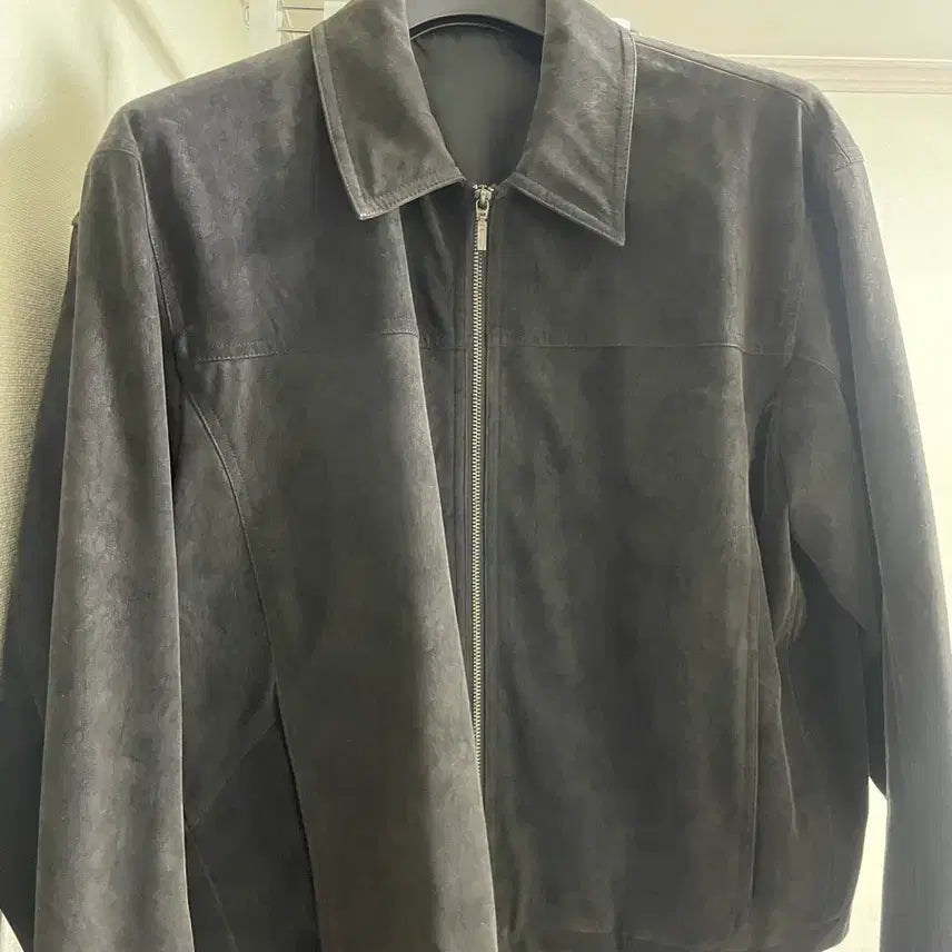 [BUNJANG] COOR Faux Suede Curve Line Jumper / COOR 페이크 스웨이드 커브 라인 점퍼