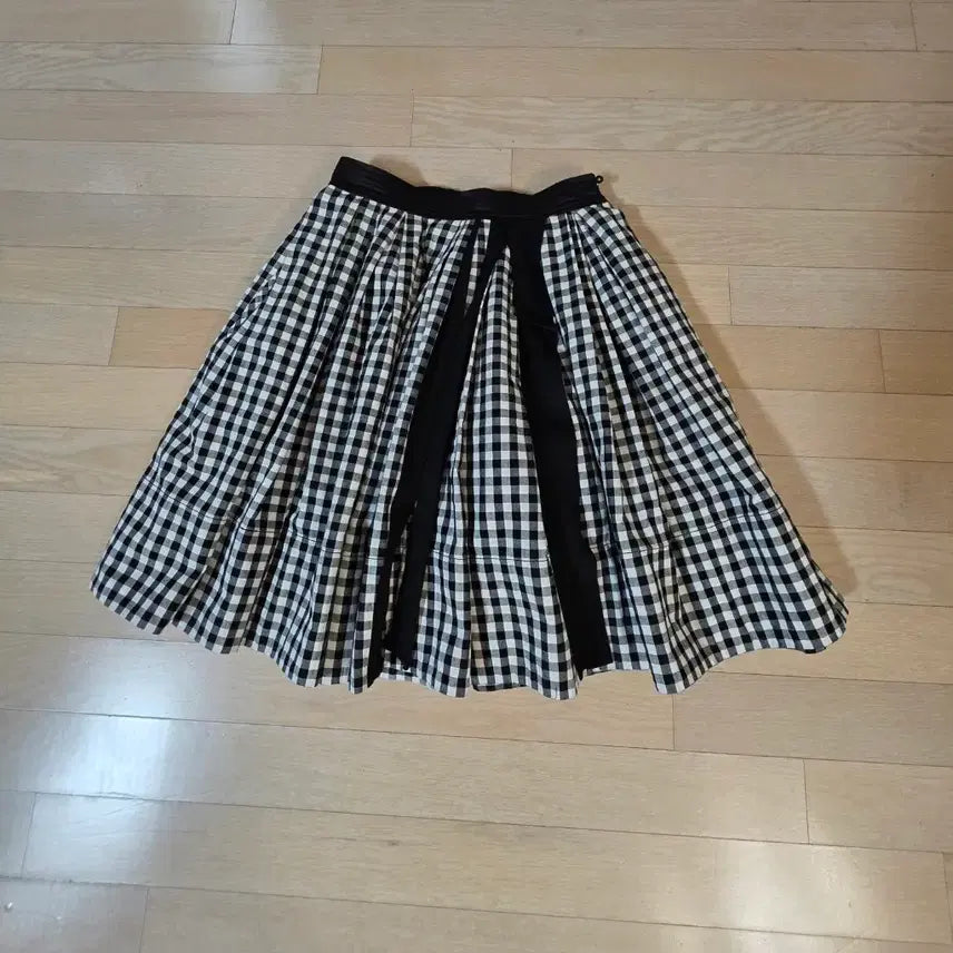 [BUNJANG] OZSECON Midi Checkered Flare Skirt Size S / 오즈세컨 미디 체크 플레어 스커트 사이즈s