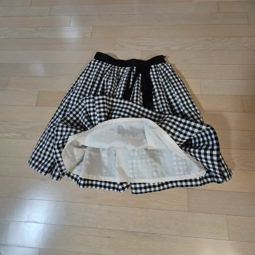 [BUNJANG] OZSECON Midi Checkered Flare Skirt Size S / 오즈세컨 미디 체크 플레어 스커트 사이즈s