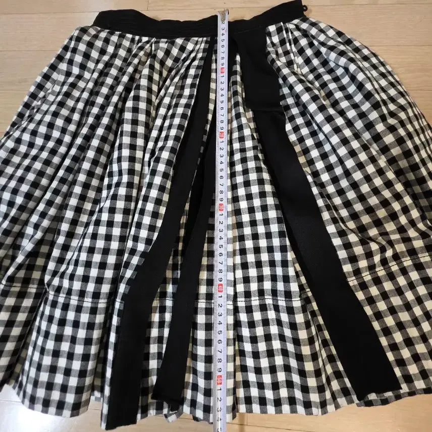 [BUNJANG] OZSECON Midi Checkered Flare Skirt Size S / 오즈세컨 미디 체크 플레어 스커트 사이즈s
