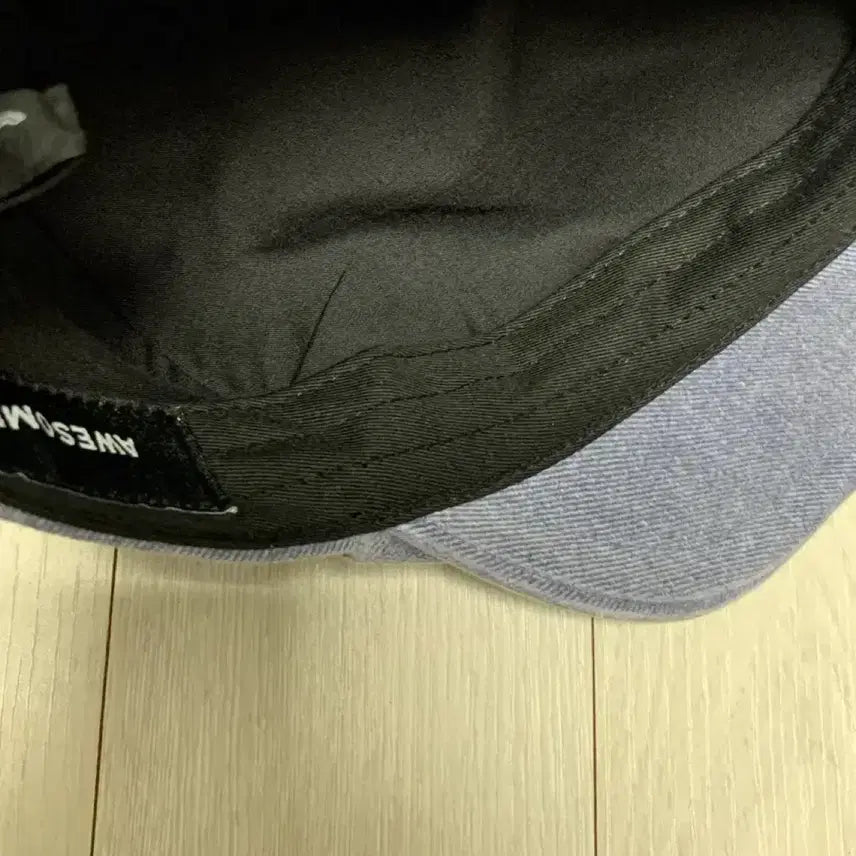 [BUNJANG] Awesome Needs Denim Damage Hunting Cap / 어썸니즈 모자 헌팅캡